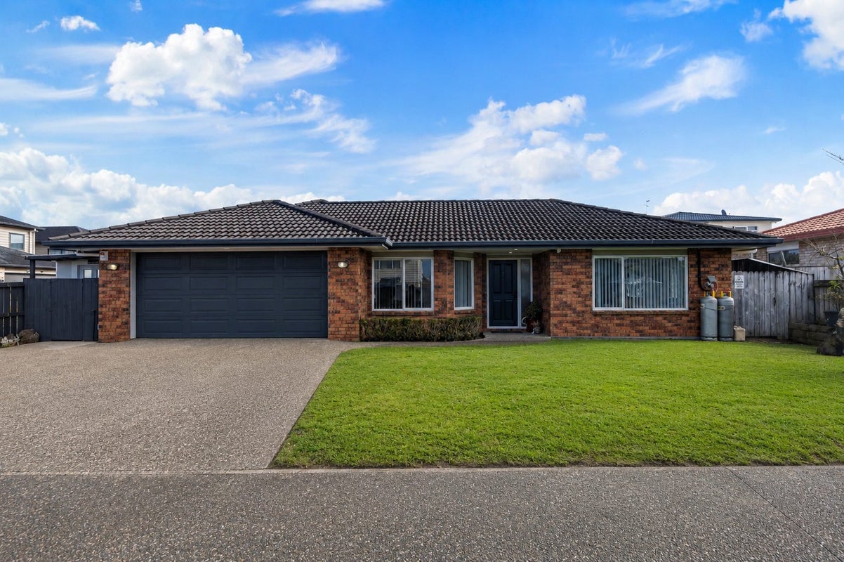 24 Botanic View, Manurewa, Auckland - Carousel 1
