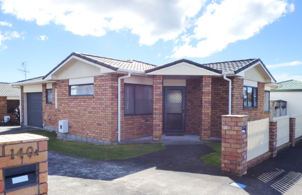 140 Tukapa Street, Westown, New Plymouth - Carousel 1