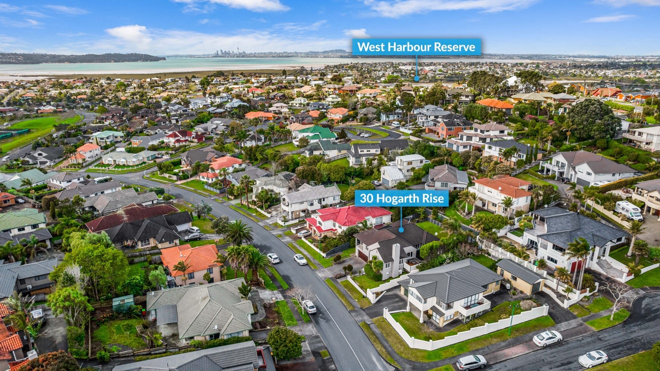 30 Hogarth Rise, West Harbour, Auckland - Carousel 26