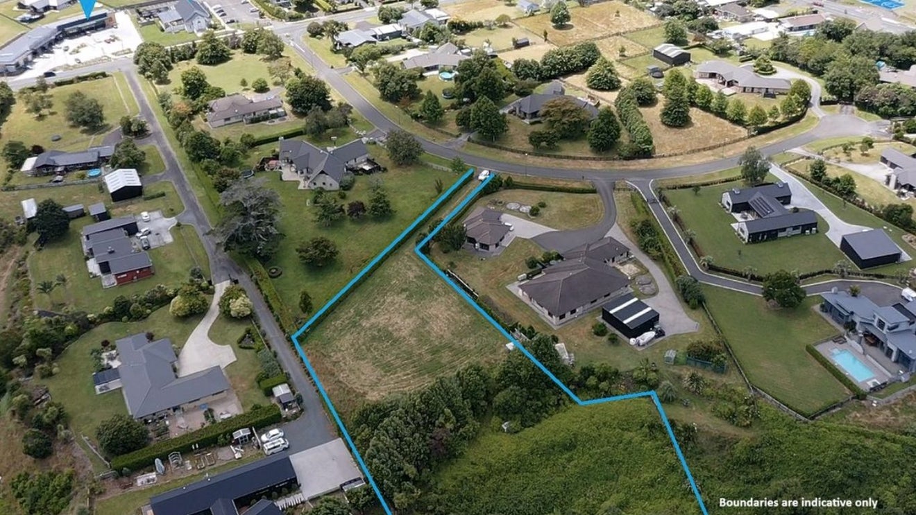 14 Westvale Lane, Te Kowhai, Hamilton - Carousel 1