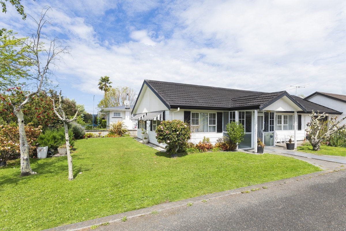110 Ormond Road, Whataupoko, Gisborne - Carousel 1