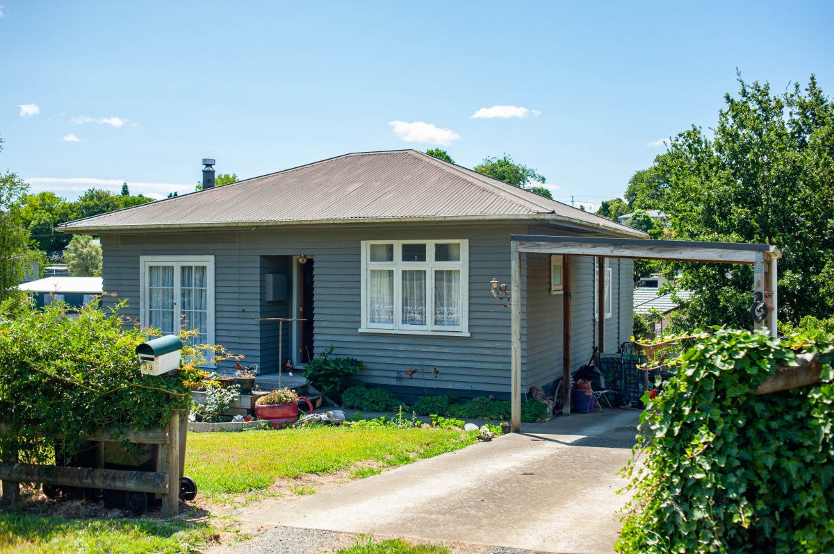 39 Moule Street, Kihikihi, Te Awamutu - Carousel 1