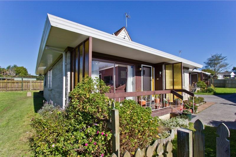 2/103 Glenmore Road, Sunnyhills, Auckland - Carousel 2