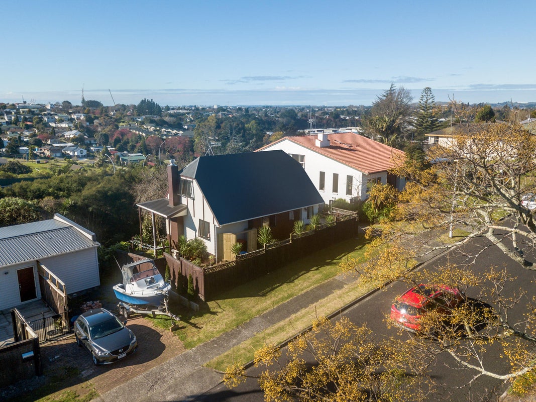 21 Winchester Terrace, Bethlehem, Tauranga - Carousel 2