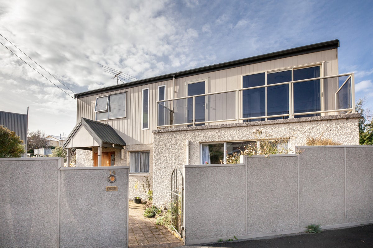 14 Renfrew Street, Balaclava, Dunedin - Carousel 2