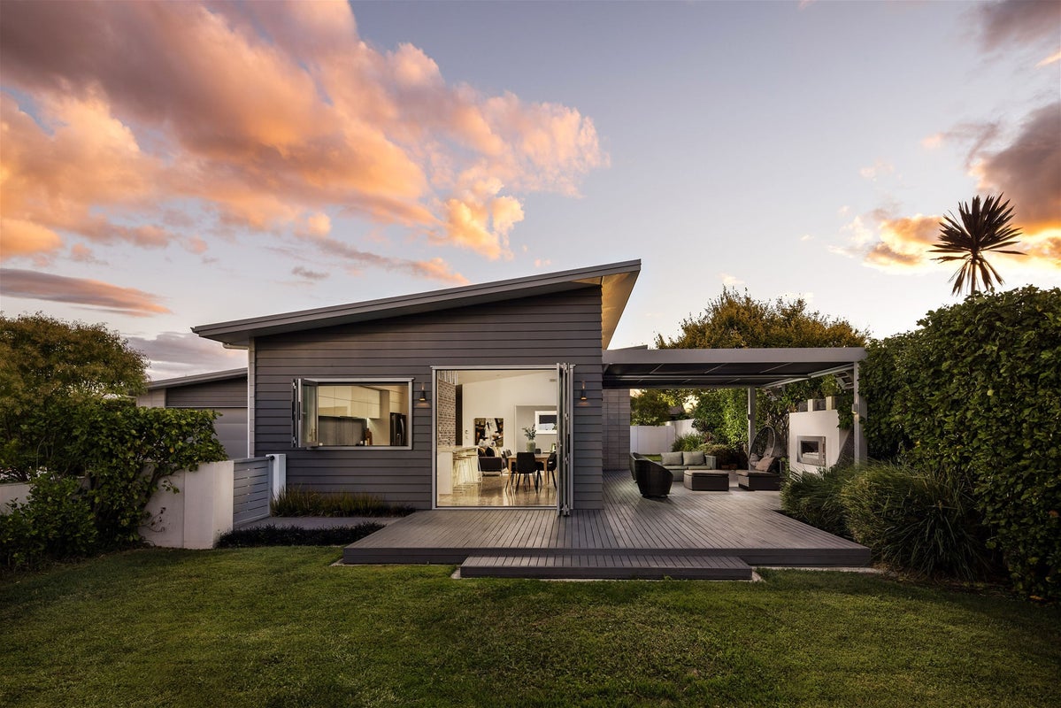 9 Bos Crescent, Flagstaff, Hamilton - Carousel 1