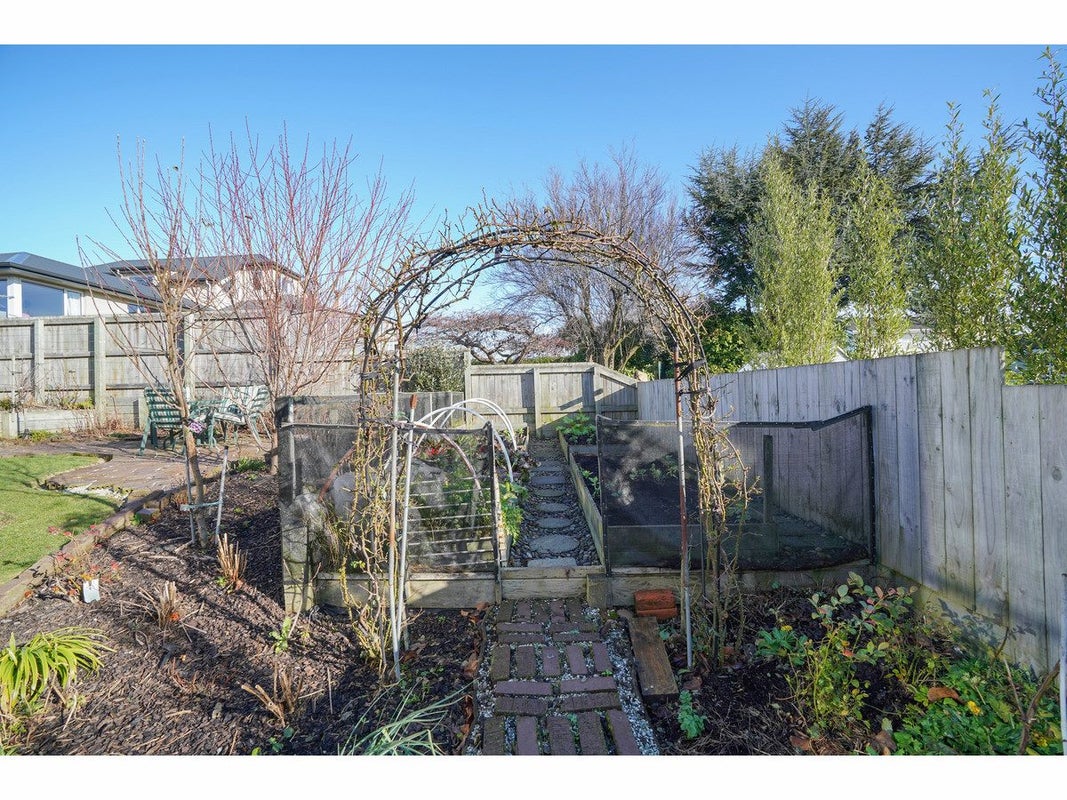 49 Orwell Crescent, Newfield, Invercargill - Carousel 35