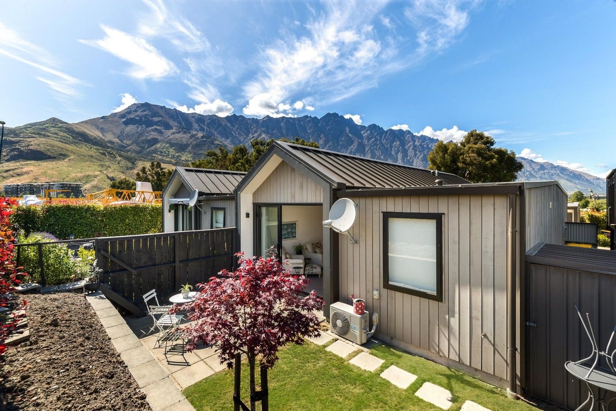 3/39 Cherry Blossom Avenue, Frankton, Queenstown - Carousel 1