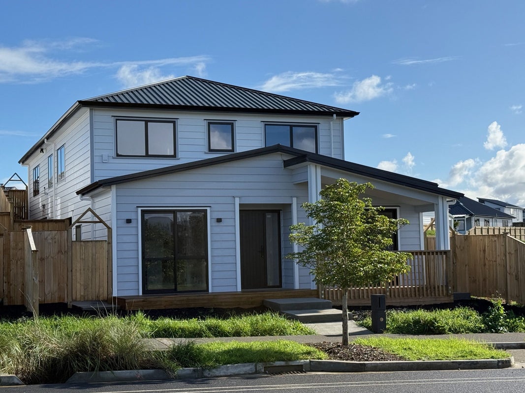 71 Tributary Parade, Karaka, Papakura - Carousel 1