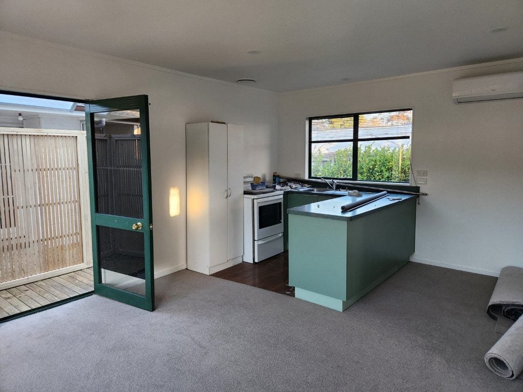 54 Kowhai Street, Hamilton Lake, Hamilton - Carousel 2