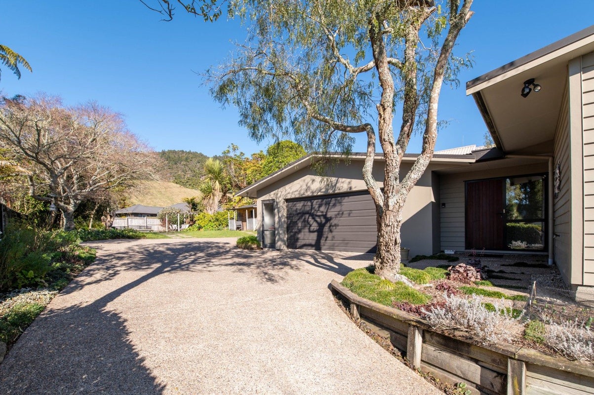 9 Benn Road, Lake Okareka, Rotorua - Carousel 1