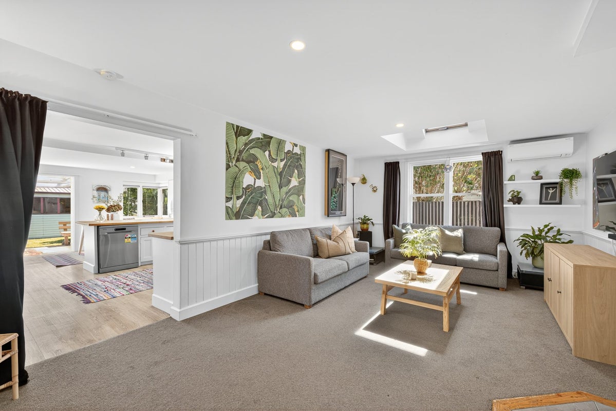 380 Keyes Road, New Brighton, Christchurch - Carousel 1