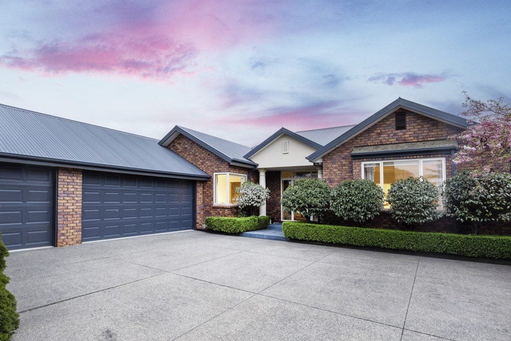 28 Glen Oaks Drive, Northwood, Christchurch - Carousel 1