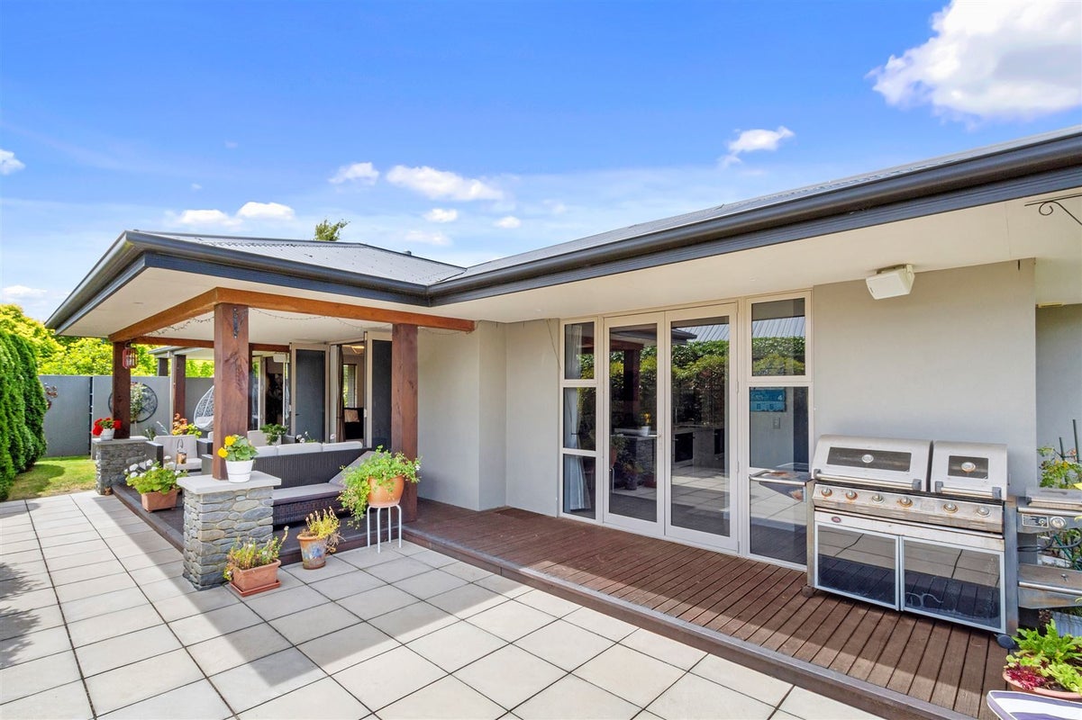 29 Globe Bay Drive, Templeton, Christchurch - Carousel 2