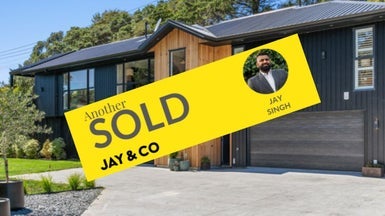 1 Kaihuia Lane, Papakura - Carousel 1