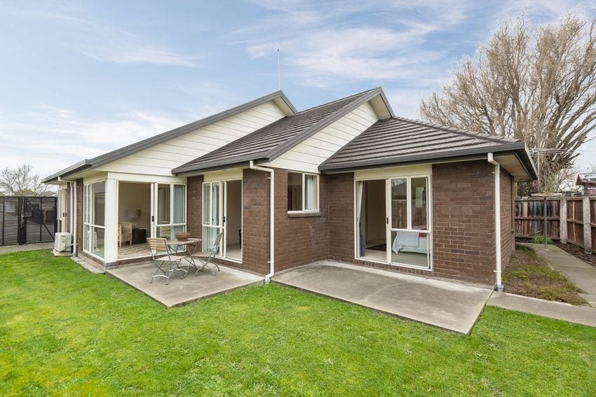 9A Shaftesbury Street, Avonhead, Christchurch - Carousel 1