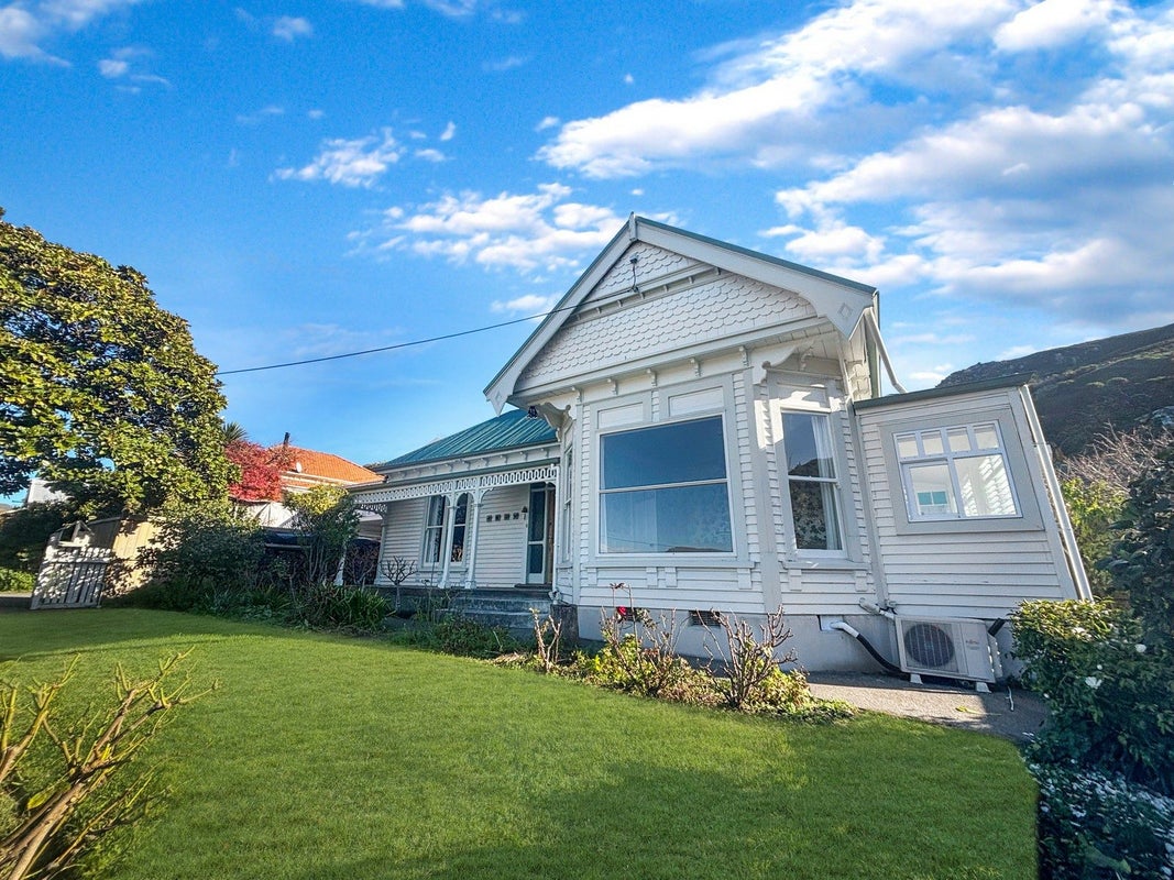 14 Brittan Terrace, Lyttelton, Lyttelton - Carousel 1