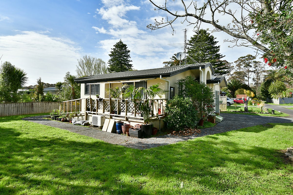33E Springs Road, Parakai, Helensville - Carousel 16
