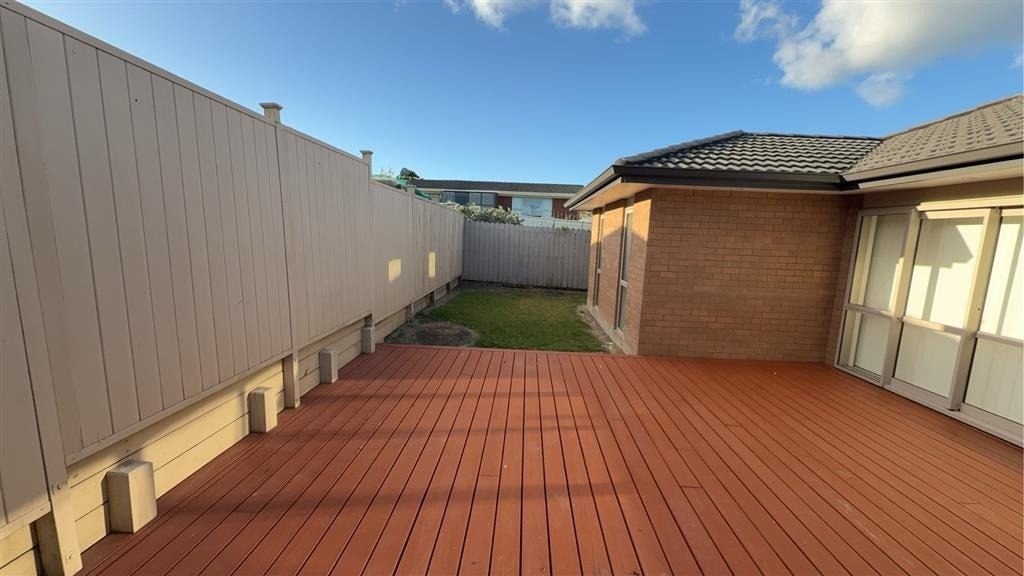35 Riverglade Parkway, Te Atatu South, Auckland - Carousel 12