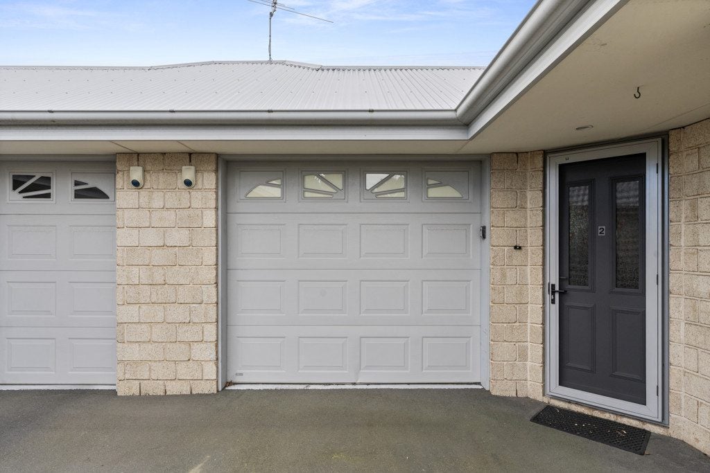 2/194 Waimairi Road, Ilam, Christchurch - Carousel 2