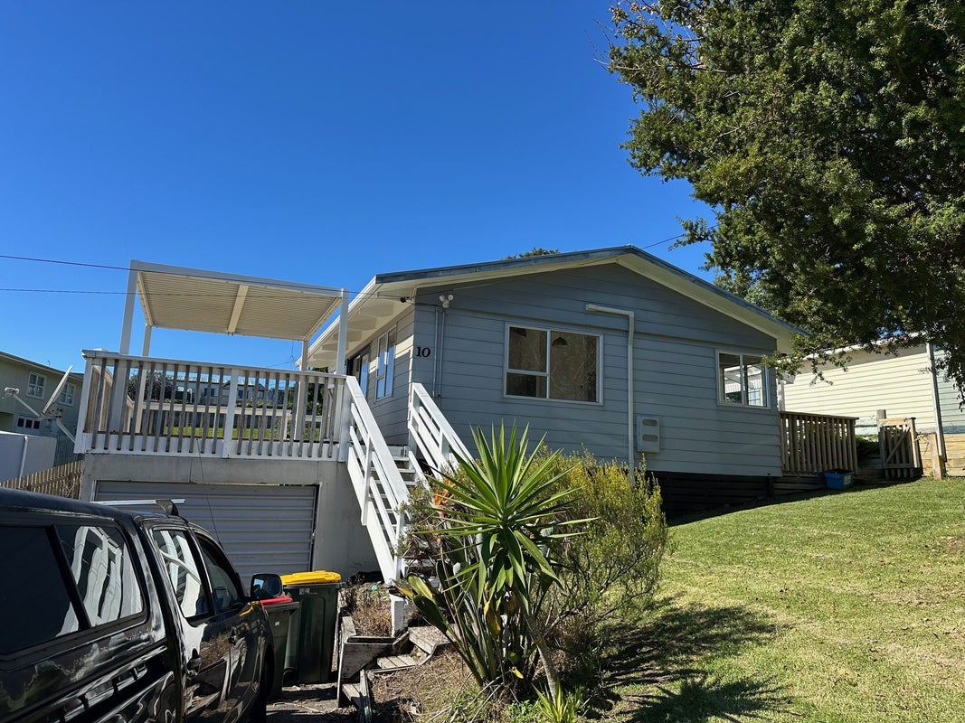 10 Ozone Road, Stanmore Bay, Whangaparaoa - Carousel 1