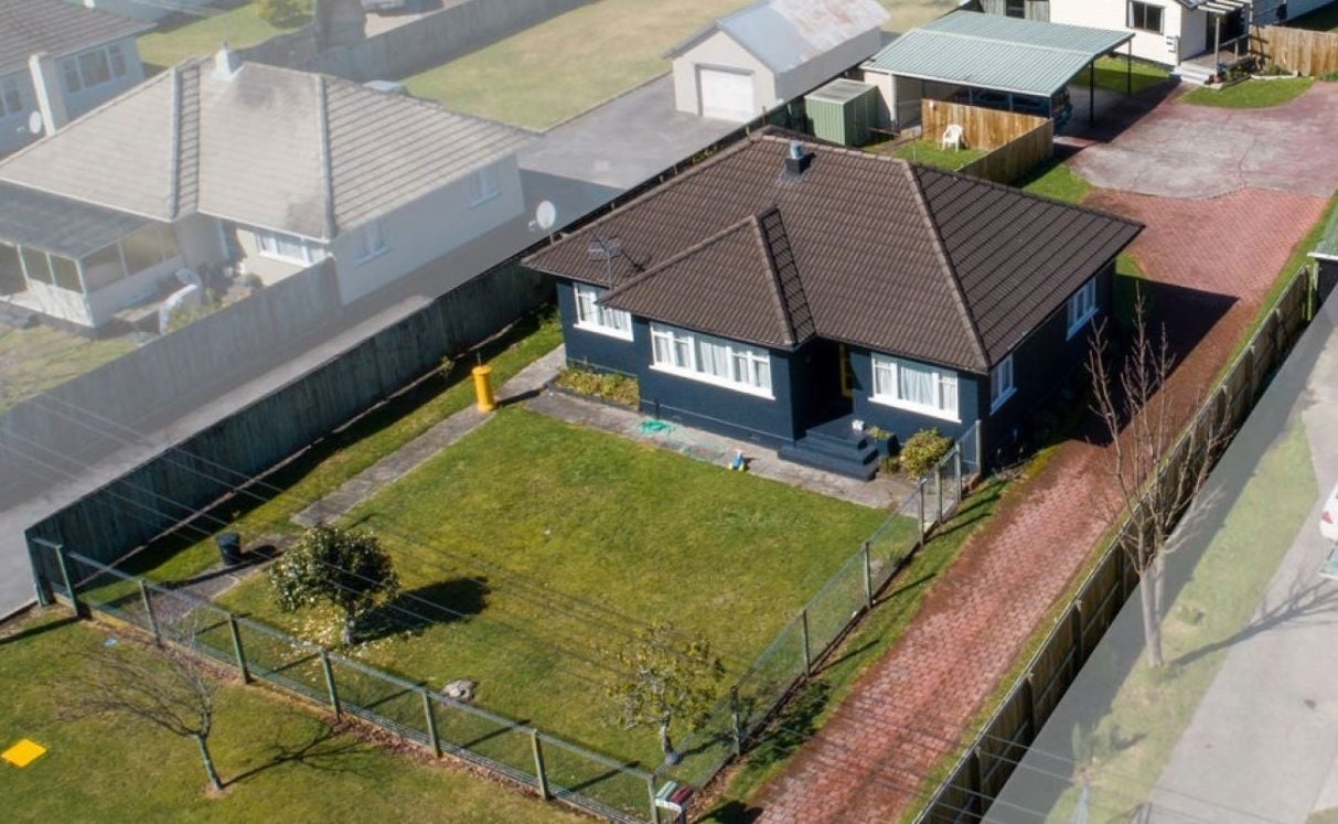24 Shirley Street, Mangakakahi, Rotorua - Carousel 1
