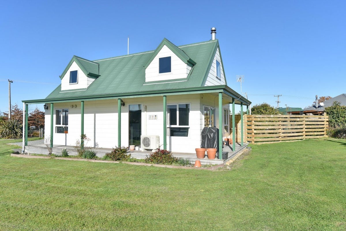 61 Canterbury Street, Ashley, Rangiora - Carousel 1