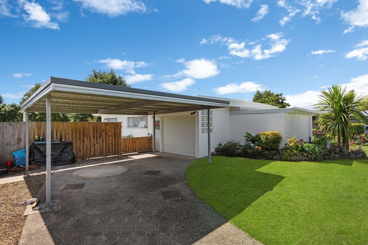 27 Kokiri Street, Ngongotaha, Rotorua - Carousel 1
