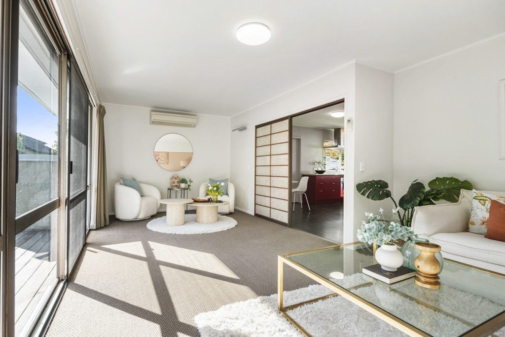 2/5 Hanlon Crescent, Narrow Neck, Auckland - Carousel 2