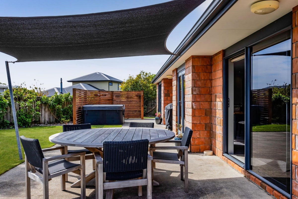5A James Drive, Bell Block, New Plymouth - Carousel 2