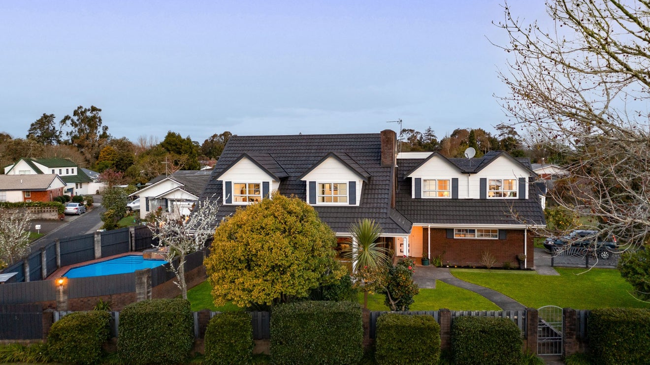 6 Chelsea Place, Chartwell, Hamilton - Carousel 2