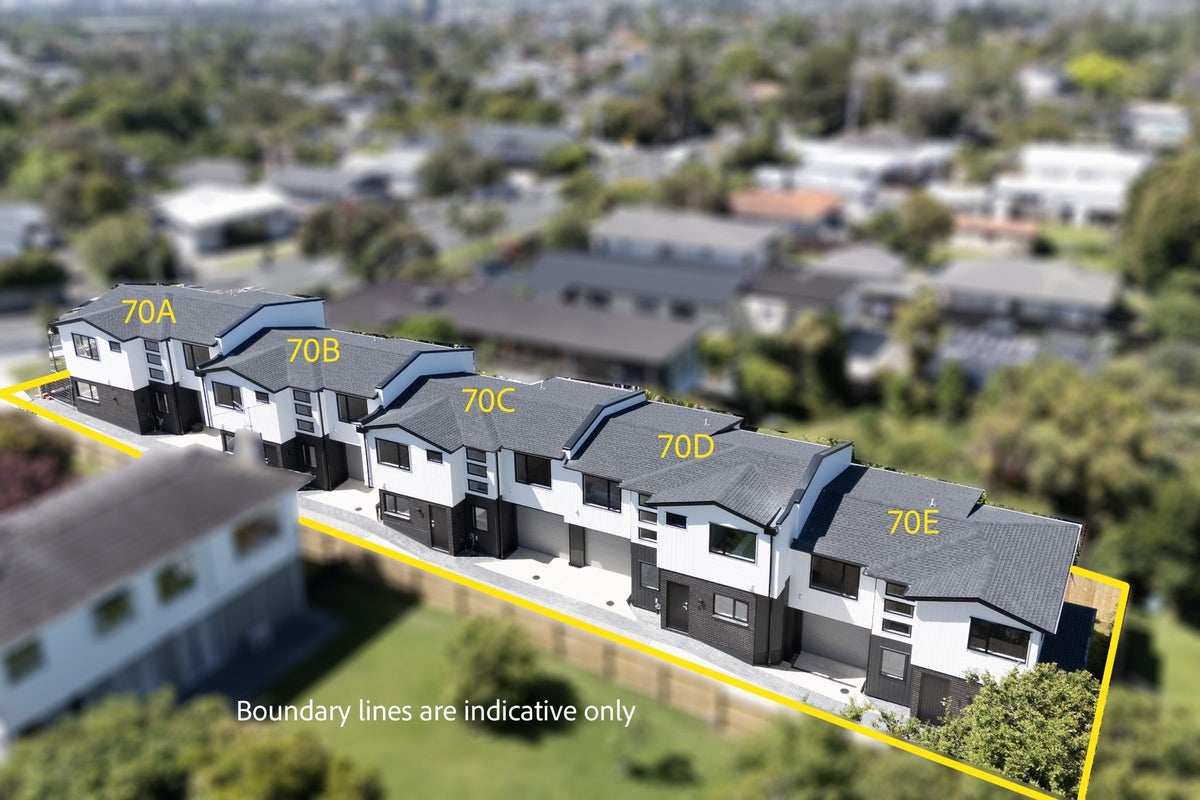 70 Golf Road, New Lynn, Auckland - Carousel 15