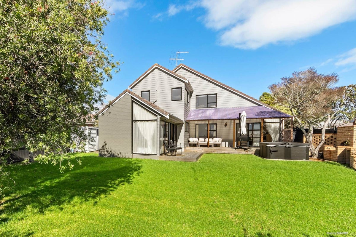 31 Kingshaven Close, Mount Roskill, Auckland - Carousel 2