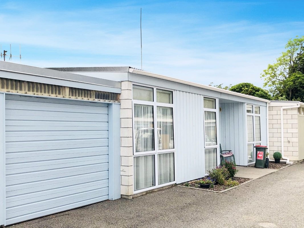 270B Somme Parade, Aramoho, Whanganui - Carousel 1