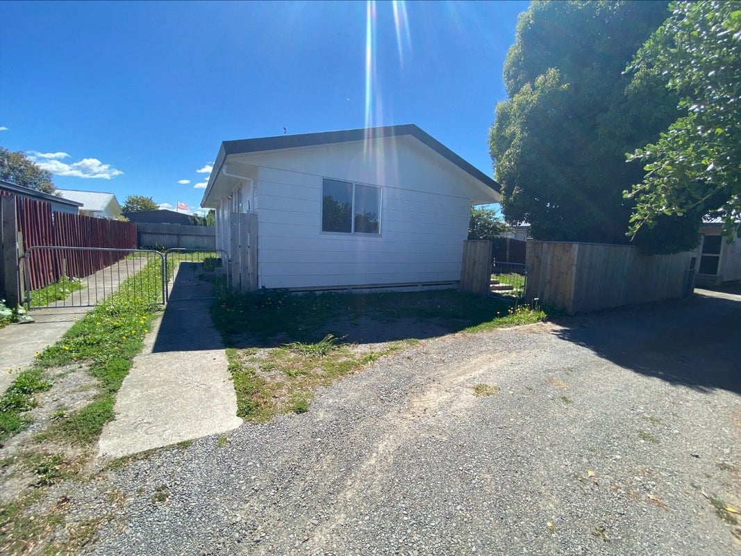 6 Ramsey Place, Flaxmere, Hastings - Carousel 2