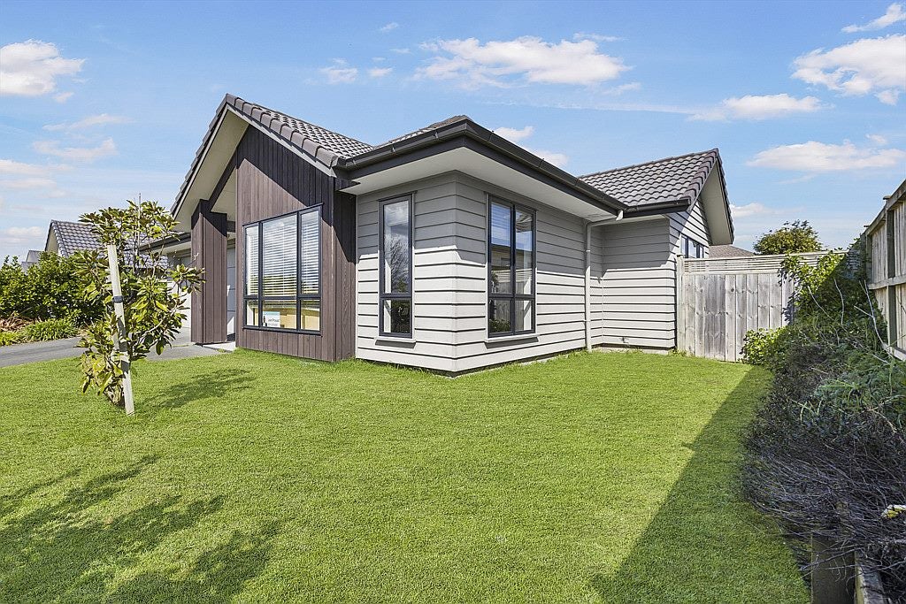 46 Kuhanui Drive, Karaka, Papakura - Carousel 2