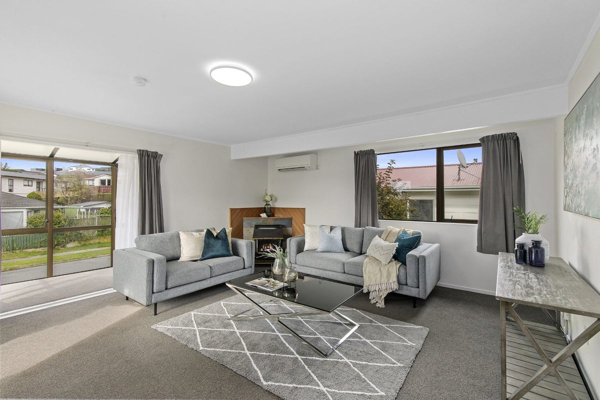 253 Major Drive, Kelson, Lower Hutt, Wellington - Carousel 2
