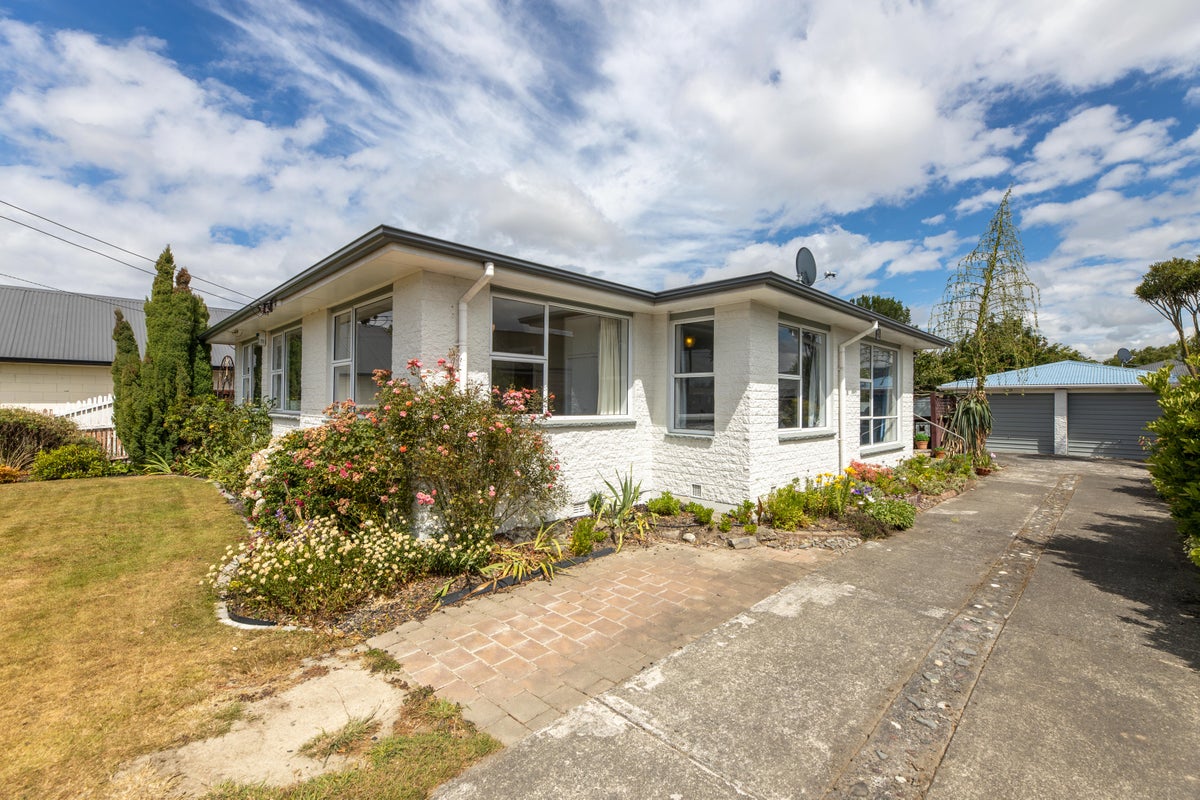 7 Stretton Street, Bishopdale, Christchurch - Carousel 1