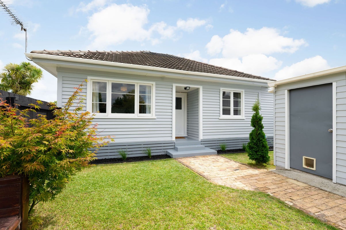 77 Nixon Street, Hamilton East, Hamilton - Carousel 1
