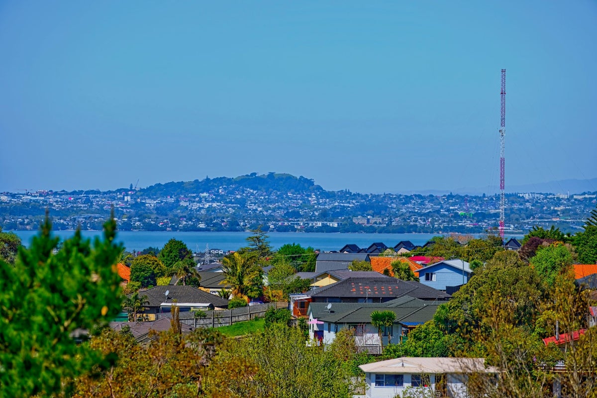 2A/231 Don Buck Road, Massey, Auckland - Carousel 1