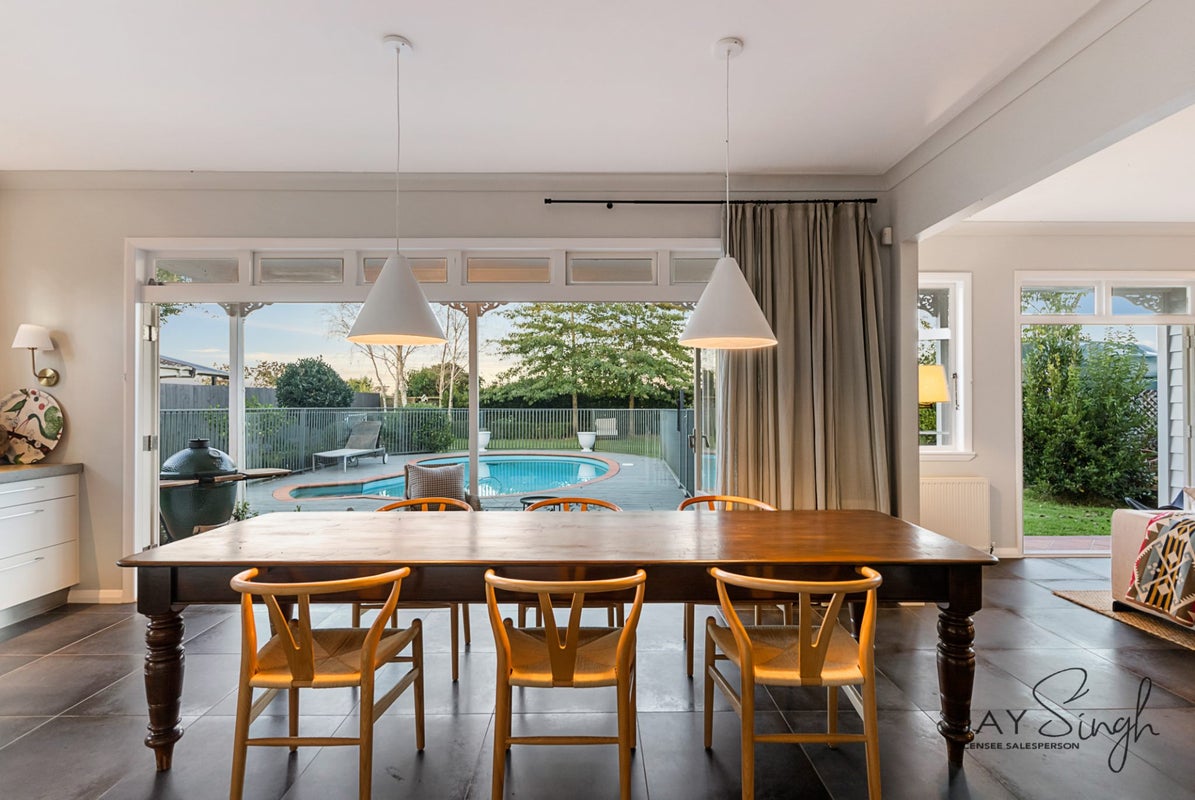 8 Monument Road, Papakura - Carousel 2