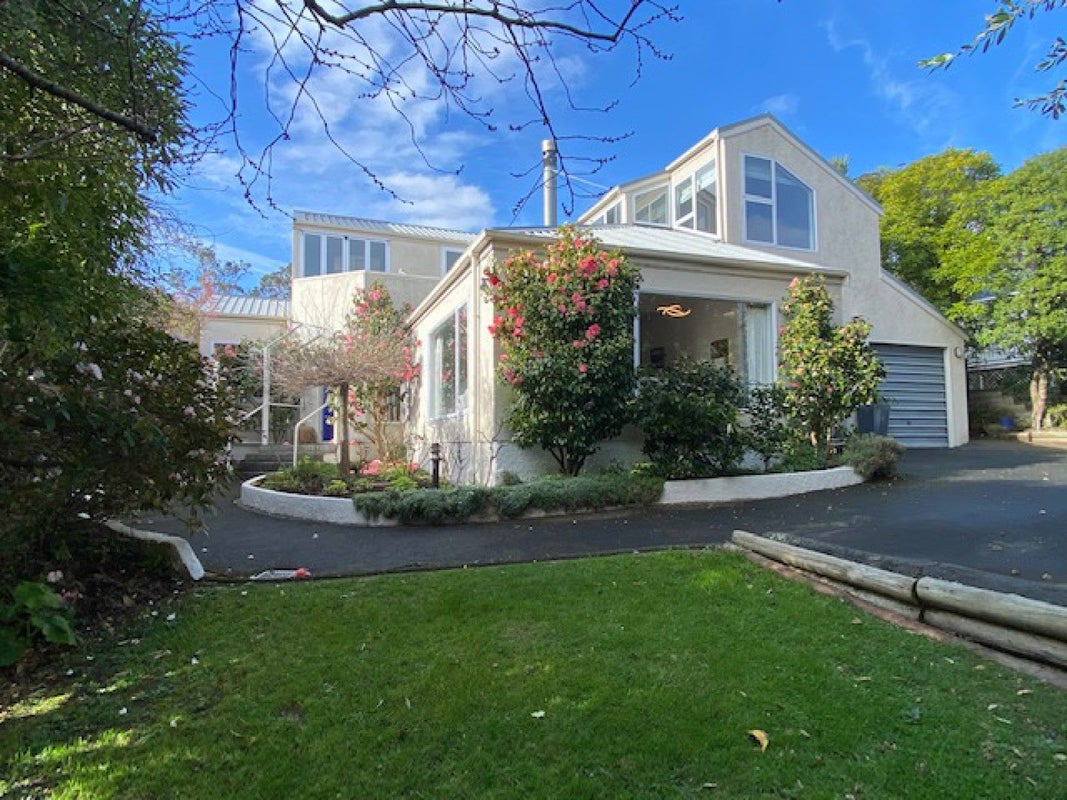 6 Rosehill Road, Macandrew Bay, Dunedin - Carousel 1