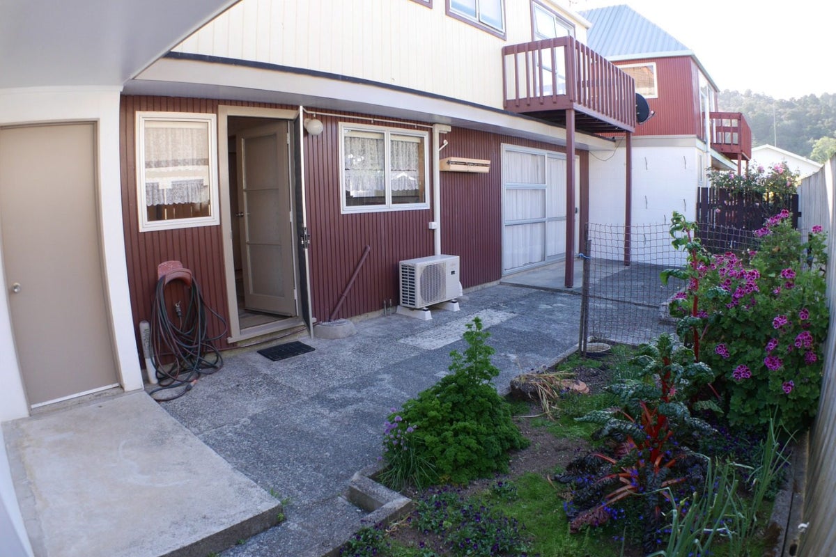 2/18 Third Avenue, Avenues, Whangarei - Carousel 2