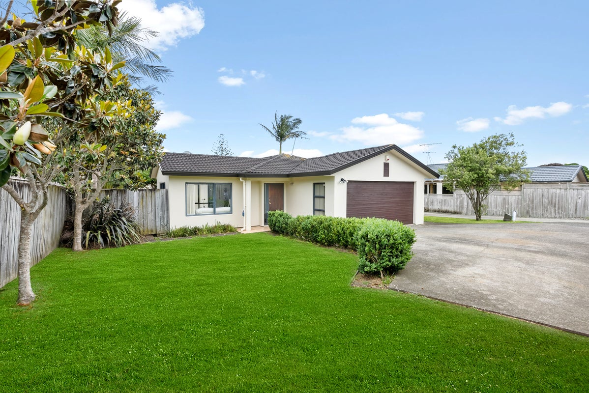 8 Amarillo Place, Manurewa, Auckland - Carousel 1