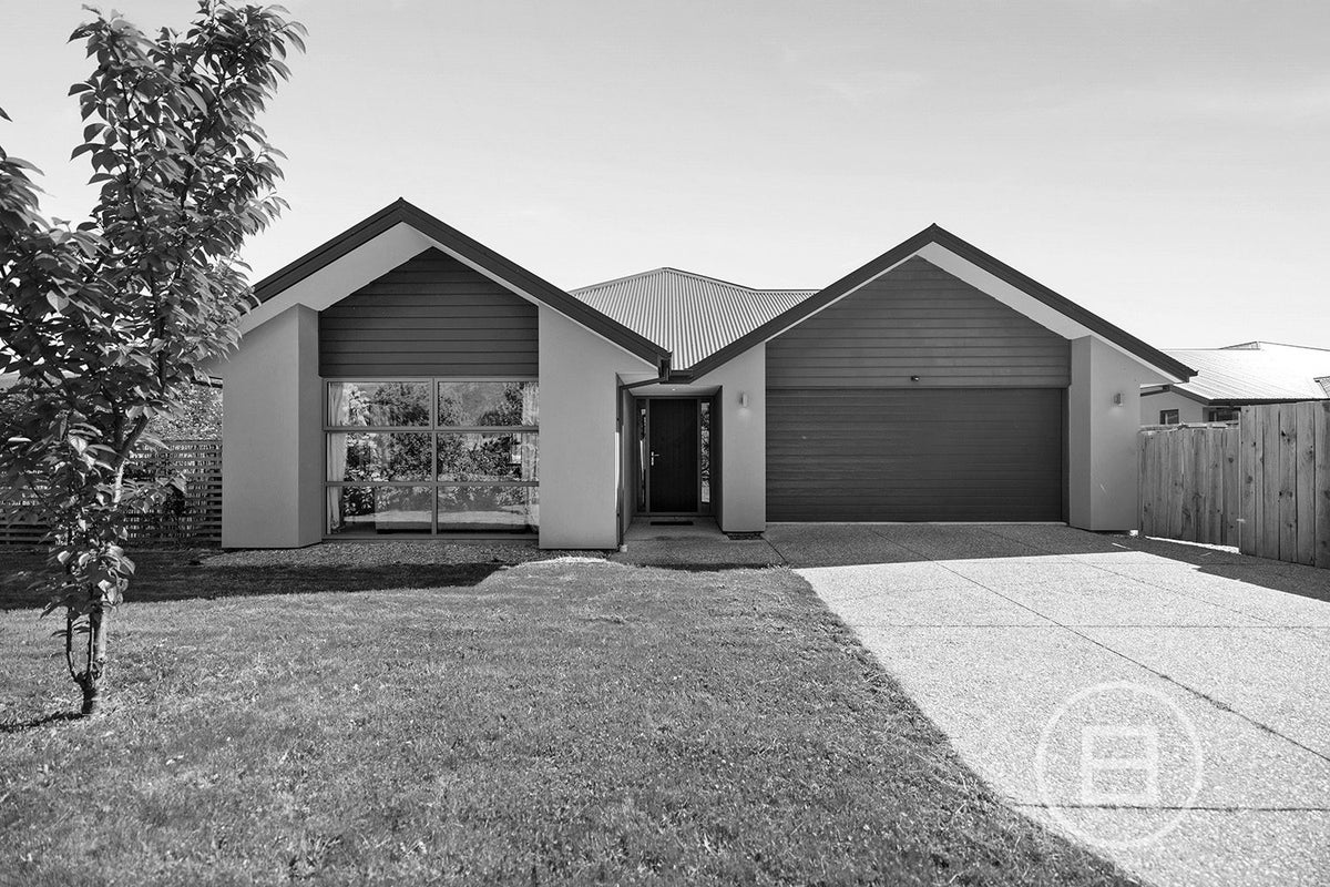 9 Judge and Jury Drive, Lake Hayes, Queenstown - Carousel 1