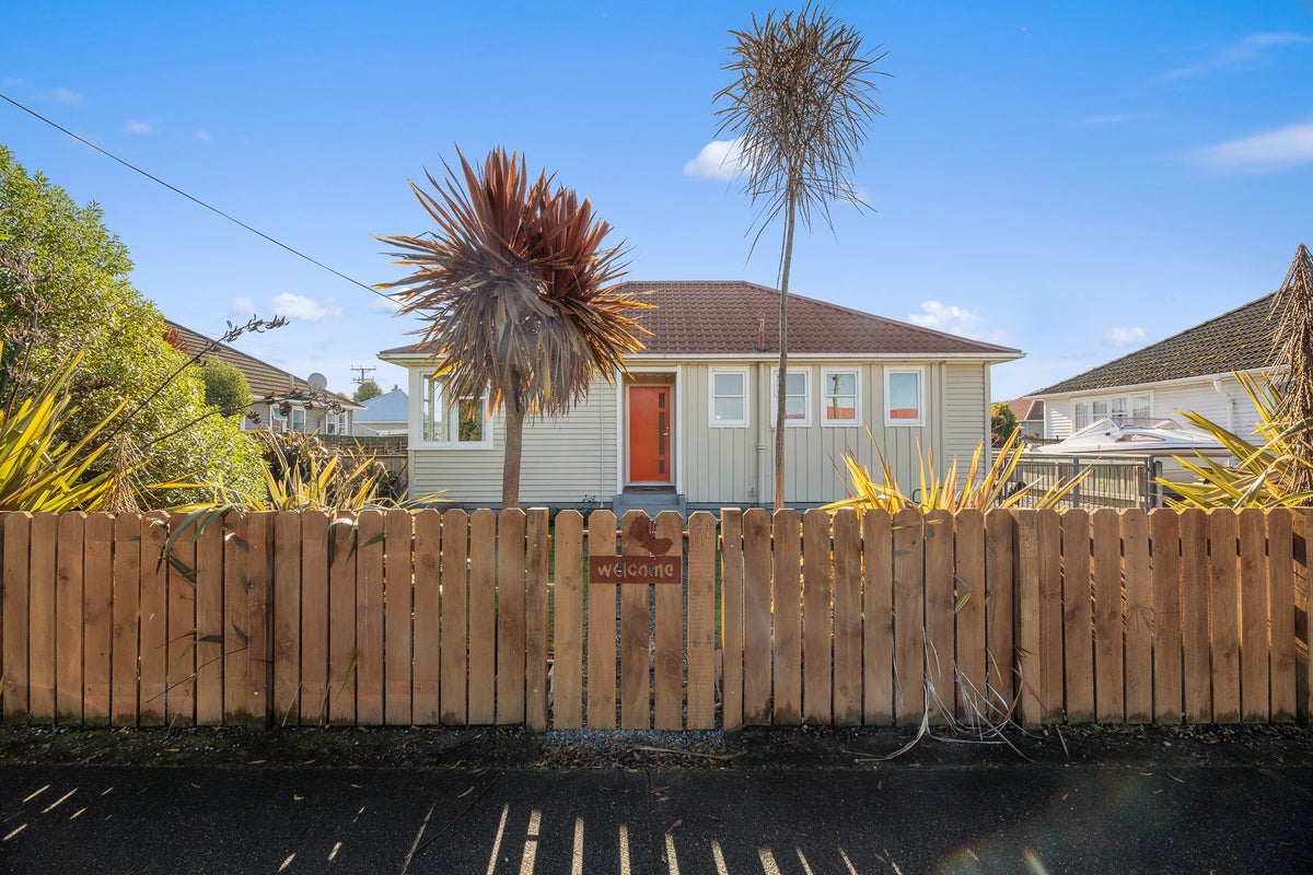 3 Budge Street, Mayfield, Blenheim - Carousel 1