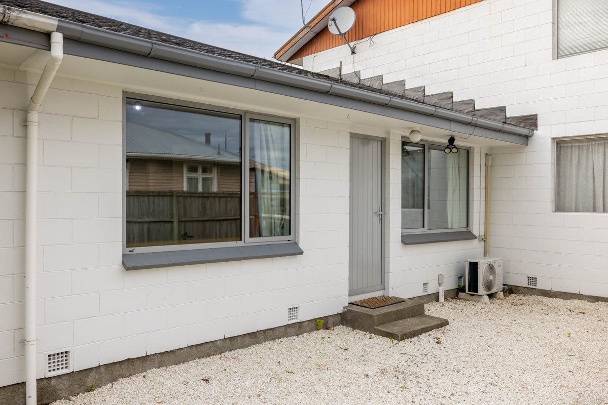 2/52 North Avon Road, Richmond, Christchurch - Carousel 1