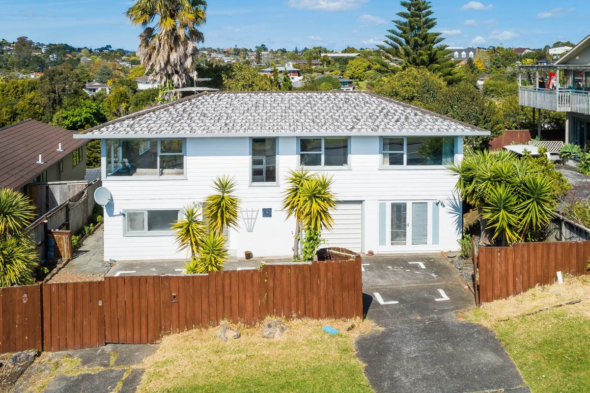 84 Glamorgan Drive, Torbay, Auckland - Carousel 1