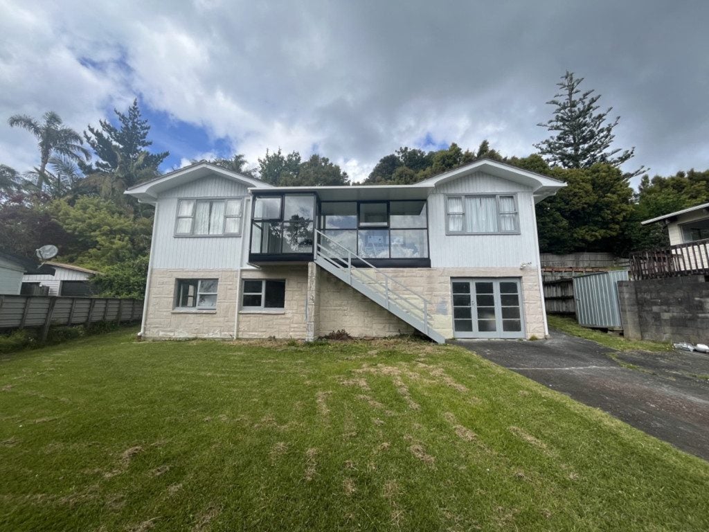 26 Awaruku Road, Torbay, Auckland - Carousel 1
