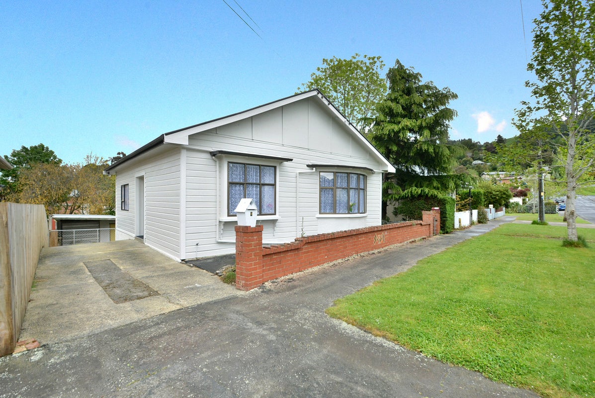 9 Beechworth Street, North East Valley, Dunedin - Carousel 1